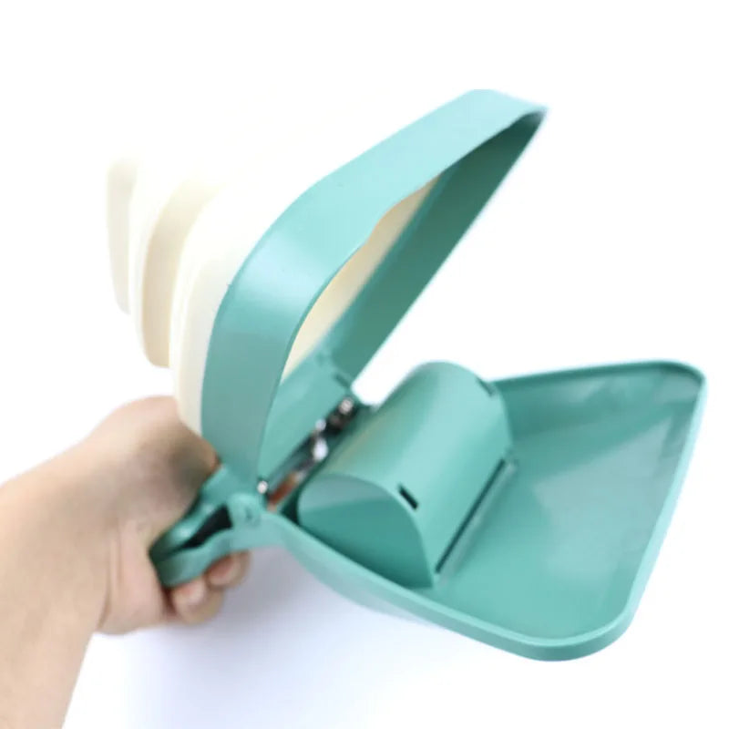 KupoŁapka™ - A shovel for collecting excrement